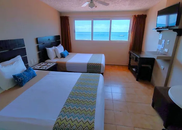 Hacienda Morelos Beachfront Hotel 3*