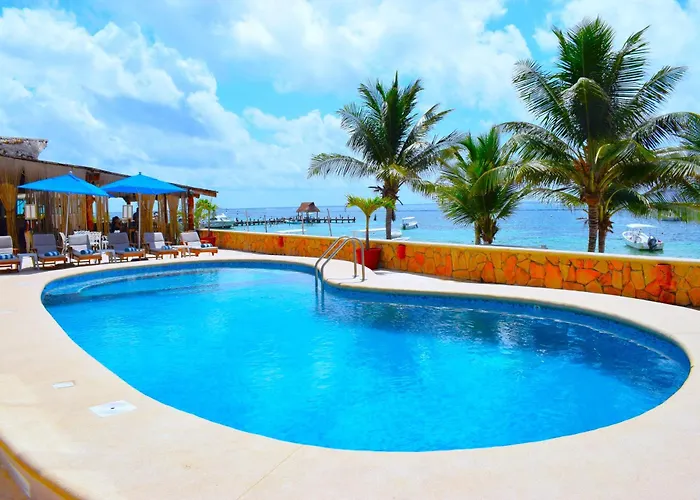 Hacienda Morelos Beachfront 3*