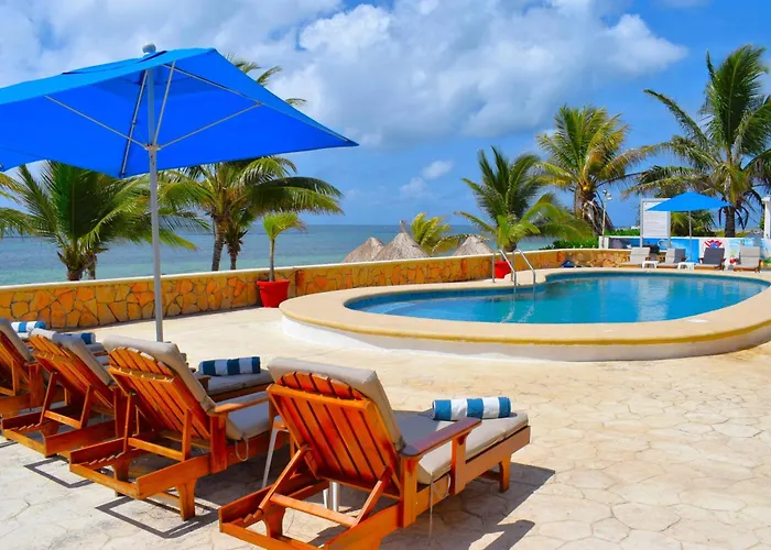 Hacienda Morelos Beachfront 3*