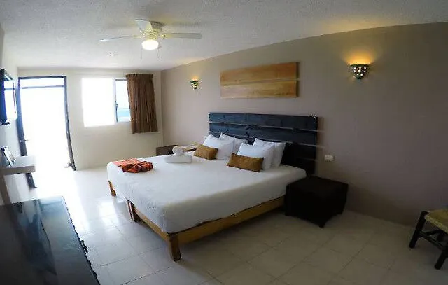 Hacienda Morelos Beachfront Puerto Morelos